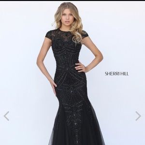 50516 black Sherri hill prom dress